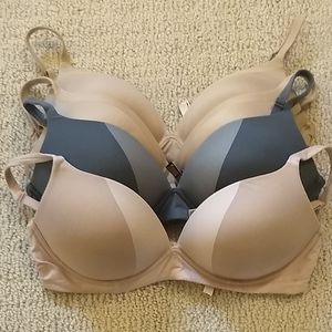 Victoria's Secret Body by Victoria Wireless Bras
